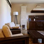 For Main Square Apartahotel