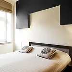 Apartahotel For Main Square 4*