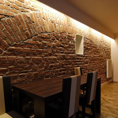 Hotel apartamentowy For Main Square 4*