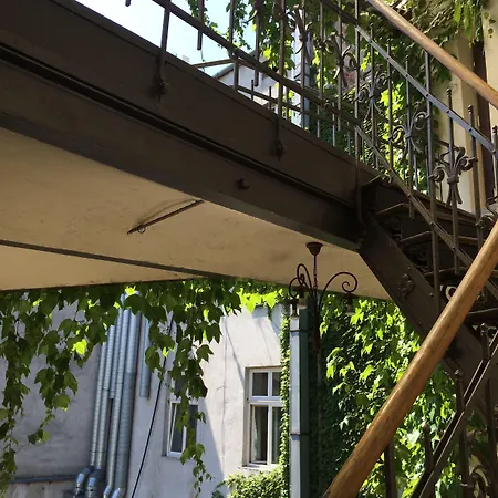 Hotel apartamentowy For Main Square