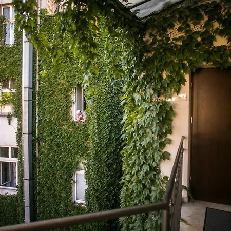 Hotel apartamentowy For Main Square