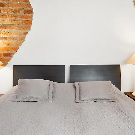 Krakow For You Main Square Apartments 4*