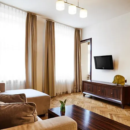 For Main Square Hotel apartamentowy