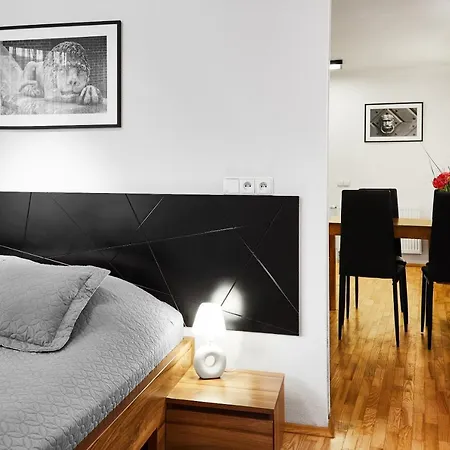 Krakow For You Main Square Apartments 4* Krakow