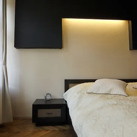 Aparthotel For Main Square