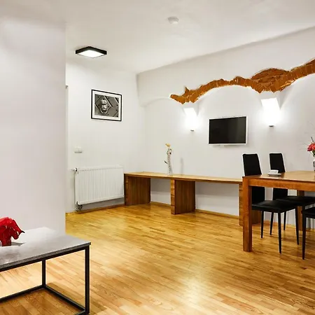 Aparthotel For Main Square 4*